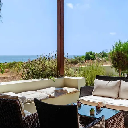 Artisan Seafront - Treehouse *