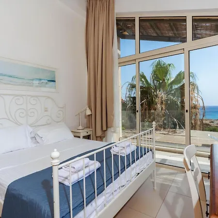 Artisan Seafront - Treehouse Villa Protaras