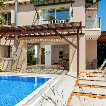Artisan Seafront - Treehouse Vilă