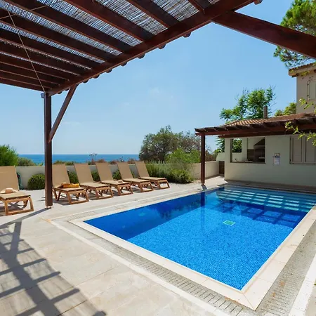 Villa Artisan Seafront - Treehouse Protaras